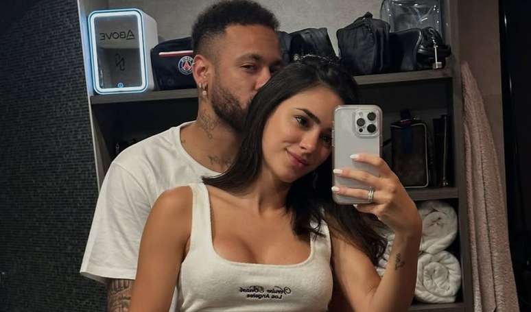 Bruna Biancardi parabenizou Neymar pelo aniversário de 33 anos.