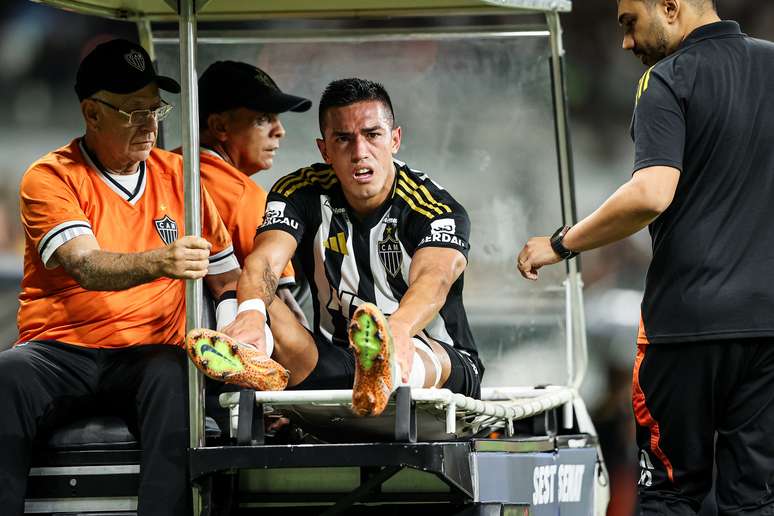 Tomás Cuello sofreu uma entorse na vitória sobre o Athletic 