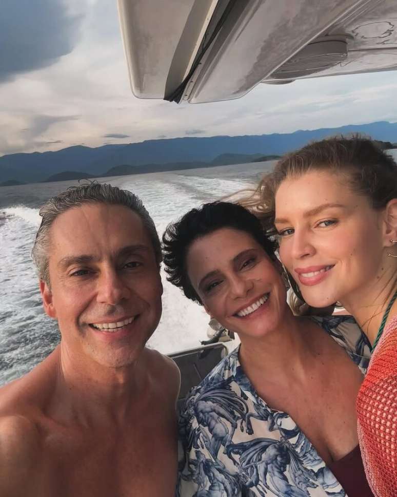 O ator compartilhou cliques com Malu Galli e Rhaisa Batista