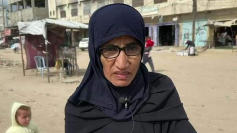 'Vamos viver e morrer em nossa terra', diz palestina &agrave; BBC