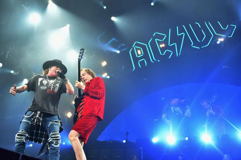 Axl Rose e Angus Young 