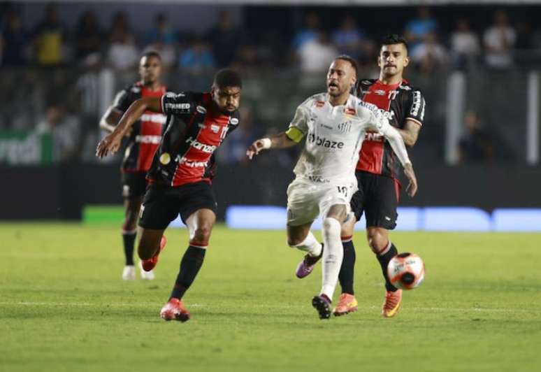 Neymar entrou no intervalo e atuou durante todo o segundo tempo.