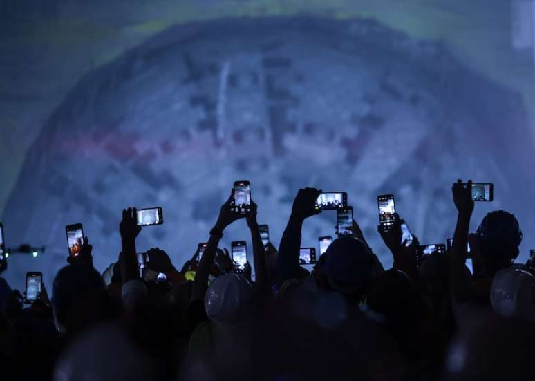 O governador Tarc&iacute;sio de Freitas (Republicanos) acompanhou na &uacute;ltima ter&ccedil;a-feira, 4, a chegada da tuneladora norte da Linha 6-Laranja &agrave; futura esta&ccedil;&atilde;o Brasil&acirc;ndia, a &uacute;ltima do trecho norte.