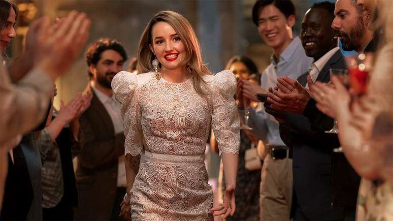 A minissérie Vinagre de Maçã apresenta a estrela em ascensão Kaitlyn Dever como Belle Gibson