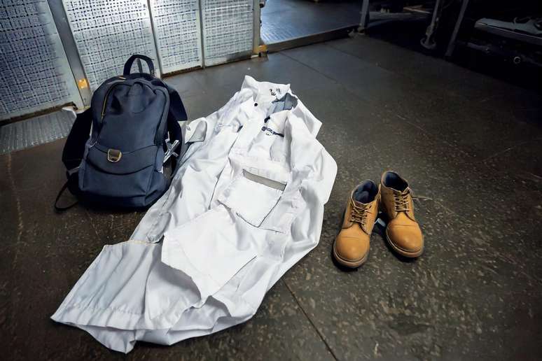 Uniforme de trabalho e mochila