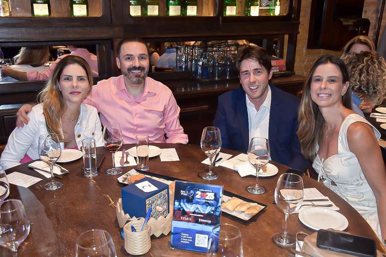 Veronica Araujo, Marcio Araujo, Carla Roverso e Ricardo Mutte 