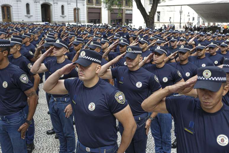 Earl este ano, 500 novos guardas civis metropolitanos (GCM) estão treinando na cidade de São Paulo