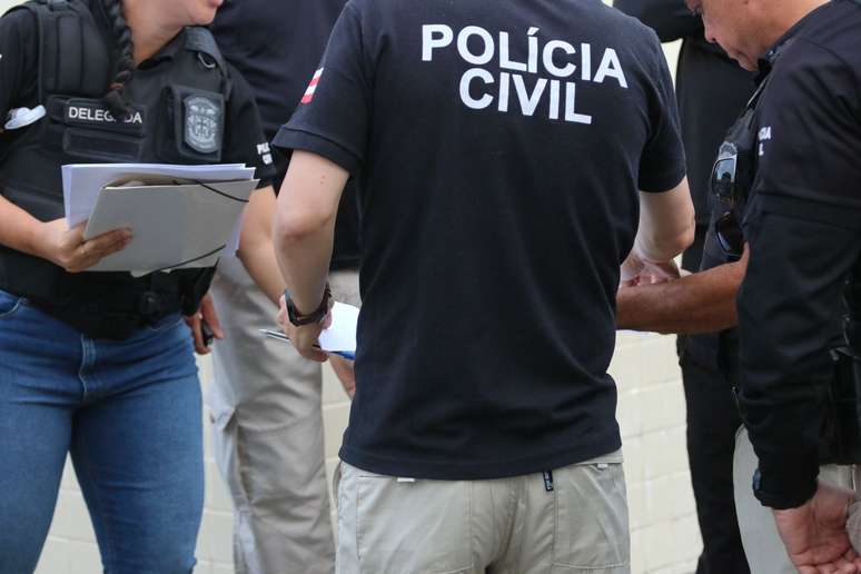 A polícia civil investiga o caso