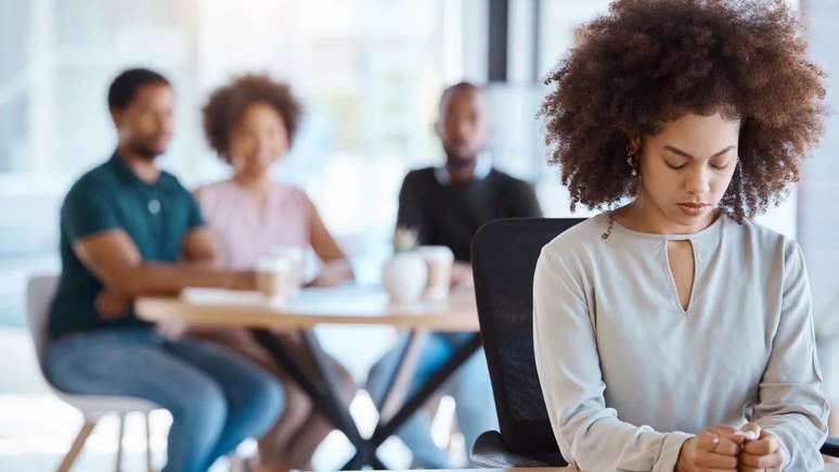 A exclusão pode ter impacto negativo nas relações pessoais