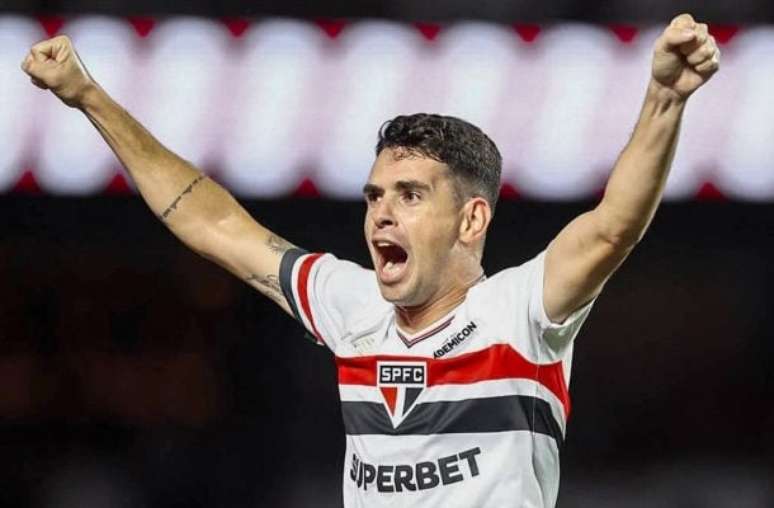 OSCAR – Entrou no lugar Erick aos 16 minutos do segundo tempo e não conseguiu criar jogadas relevantes no ataque. NOTA 5,0. Foto: Rubens Chiri/Saopaulofc.net