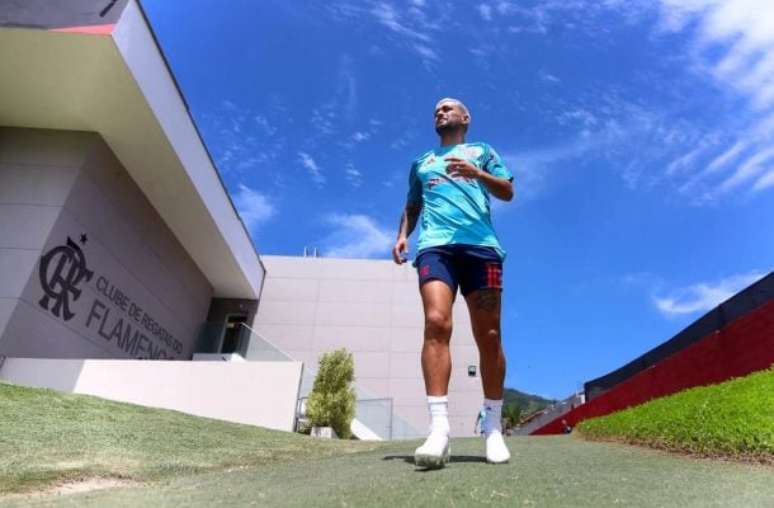 Flamengo não terá trio de uruguaios contra o Fluminense –