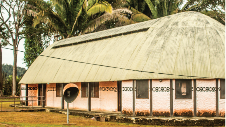Jovens do povo zoró podem concluir ciclo educacional dentro do território desde a inauguração de uma escola, em 1992
