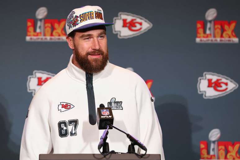 Travis Kelce em sua última temporada registrou 823 jardas recebidas e três touchdowns em 97 recepções.