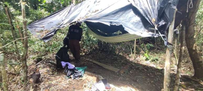 Equipes destruíram os acampamentos encontrados no local