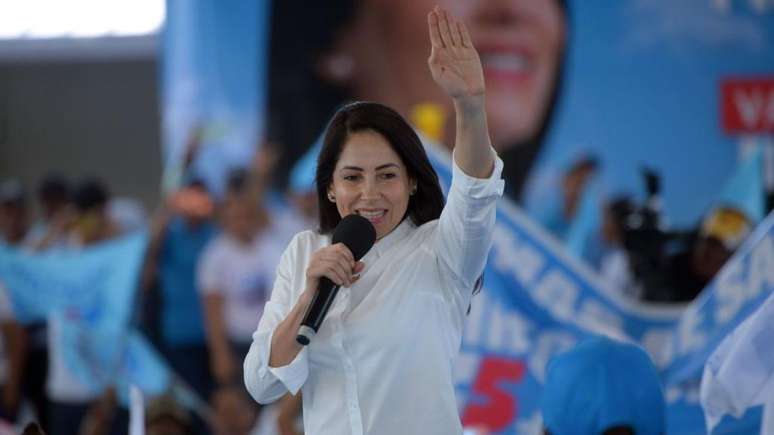 Luisa González concentrou sua campanha em segurança, investimento social, educação gratuita e energia renovável, entre outras questões