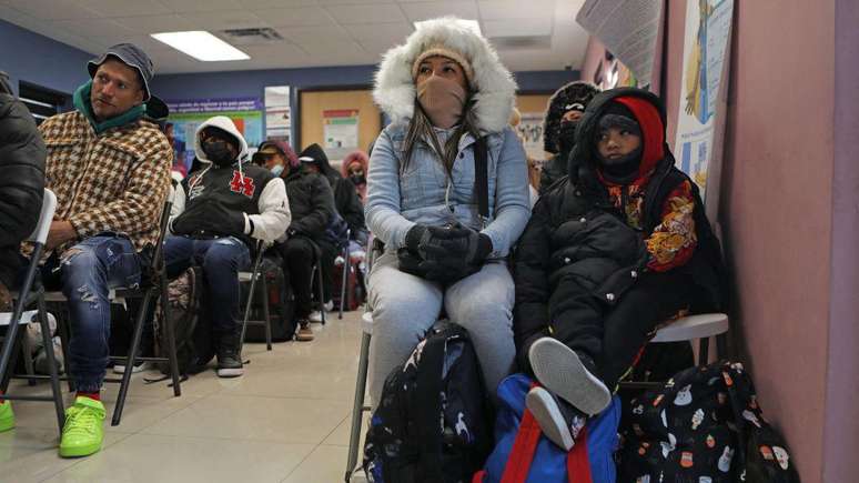 Trump cancelou voos de milhares de refugiados que tinham sido aprovados para entrar nos EUA