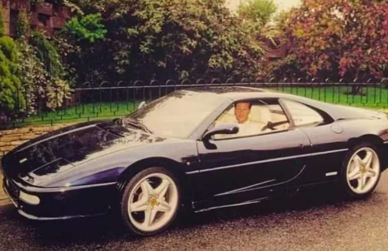 Schumacher recebeu o ve&iacute;culo da Ferrariapostas online da super sena1996