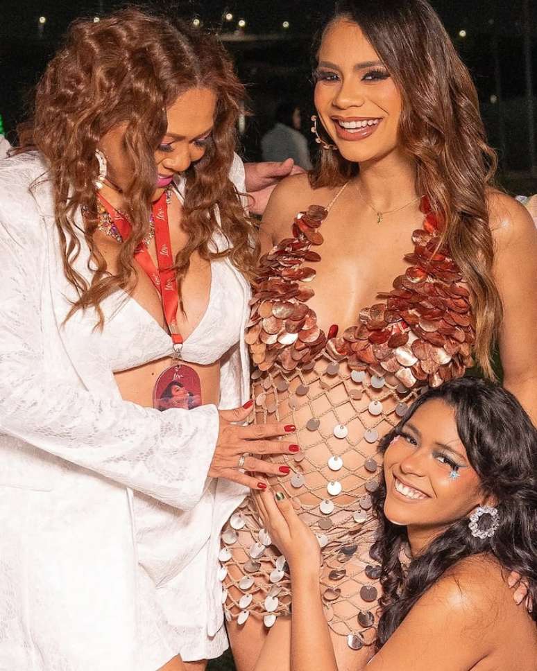 Darlin Ferrattry, Lexa e Wenny: mãe e filhas cantoras