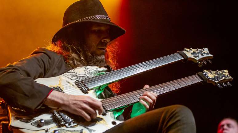 Ron "Bumblefoot" Thal -