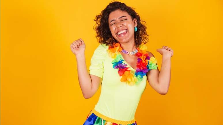 Descubra como os astros influenciam sua folia e confira como realmente é o carnaval de cada signo do zodíaco