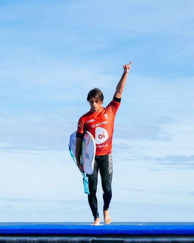 Matheus Herdy é convocado para disputar evento da WSL. 