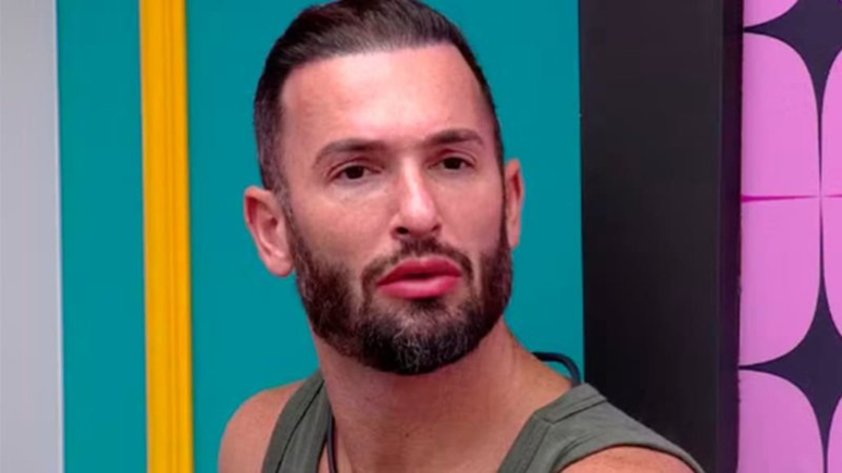 BBB 25: Diego fica revoltado ao saber que sisters criticaram seu voto: 'Tô fora'