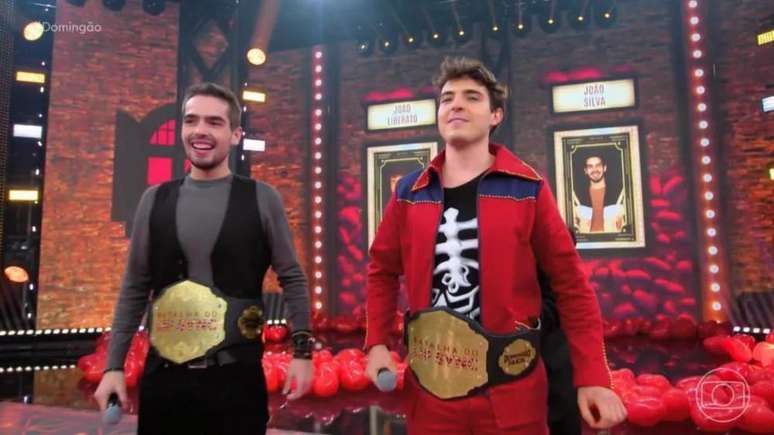 João Guilherme, filho de Faustão, e João Augusto, filho de Gugu: presença deles no 'Domingão' foi uma homenagem aos pais