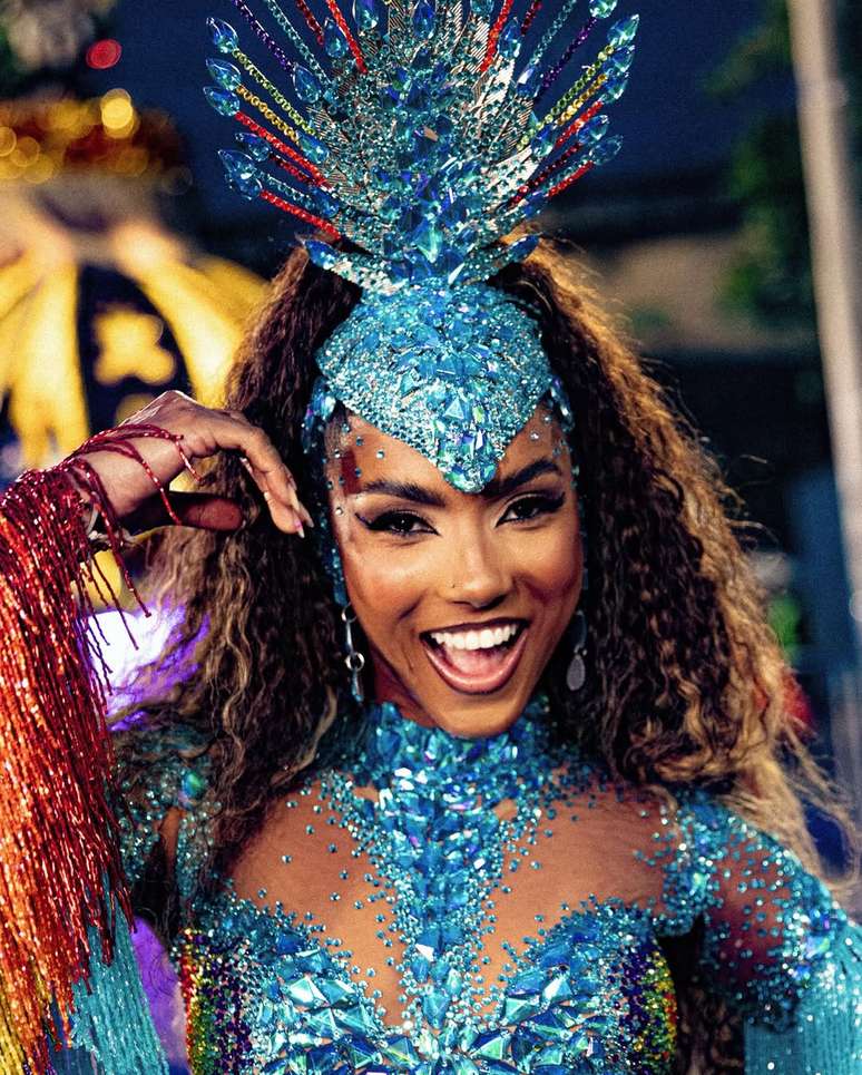 Rainha de bateria da Paraíso do Tuiuti - Mayara Lima  