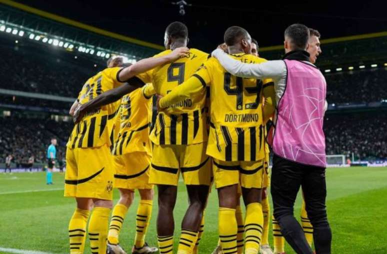 Brandt deu o passe para o primeiro e terceiro gols do Dortmund na partida – Carlos Rodrigues/Getty Images