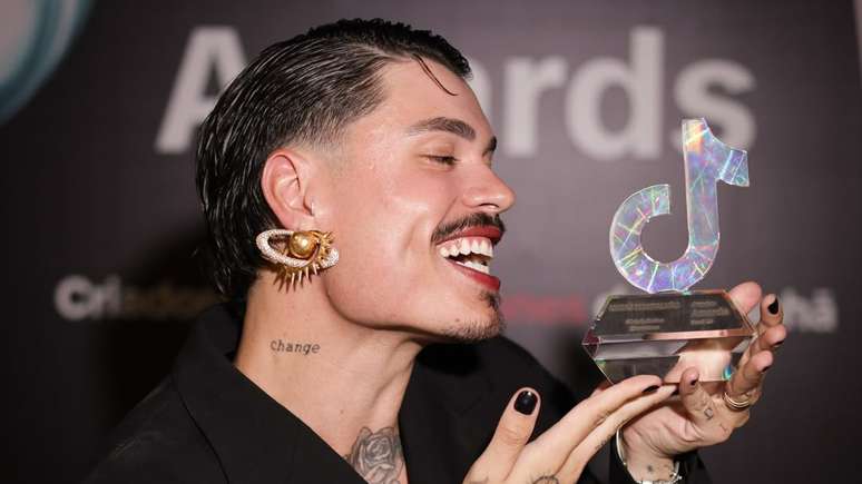 Bomtalvão foi eleito o criador de conteúdo do ano pelo TikTok Awards
