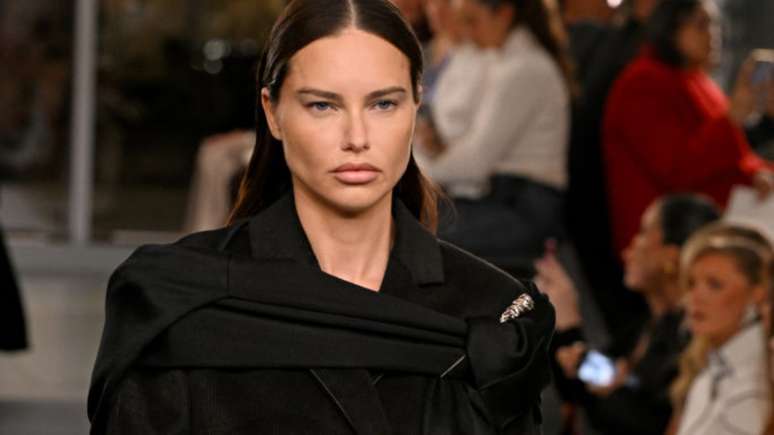 Adriana no desfile da NYFW