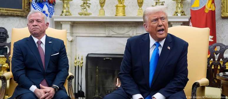 Aparentando certo desconforto, rei Abdullah 2 não apoiou nem se opôs explicitamente ao plano de Trump para Gaza