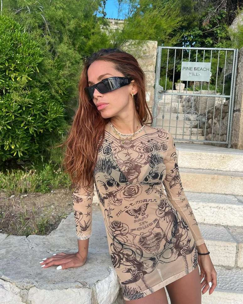 Anitta com look de Dario Mittmann 