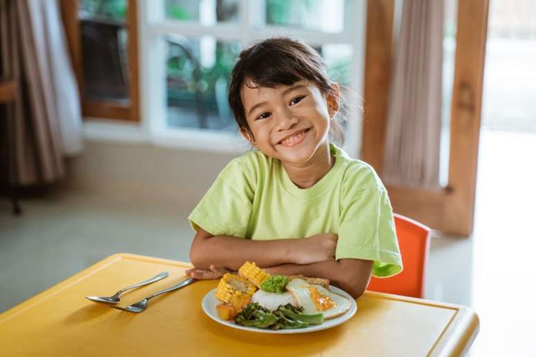 A alimentação equilibrada é essencial para o crescimento saudável