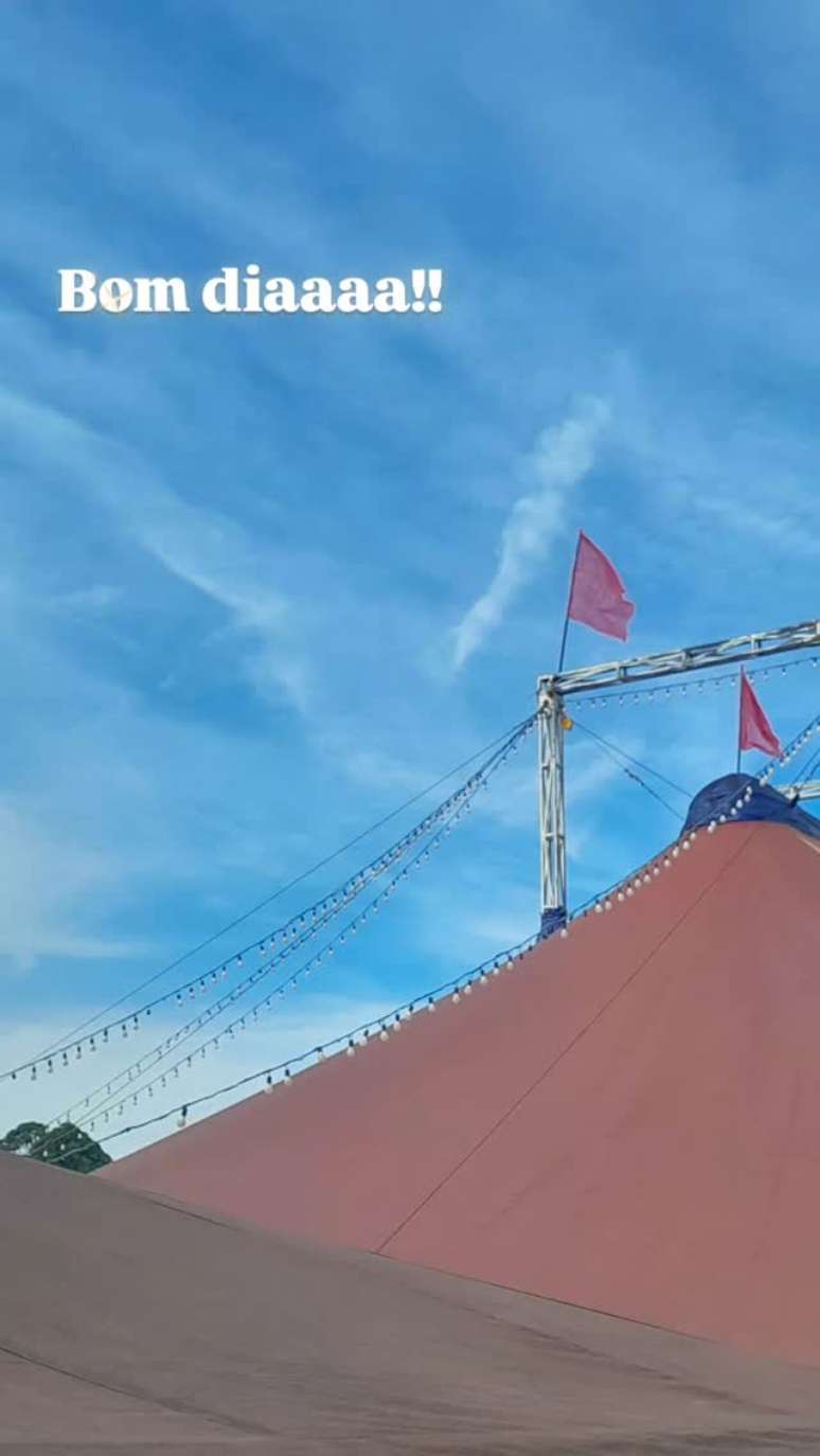 A antiga BBB Raissa mostra que ela voltou ao circo