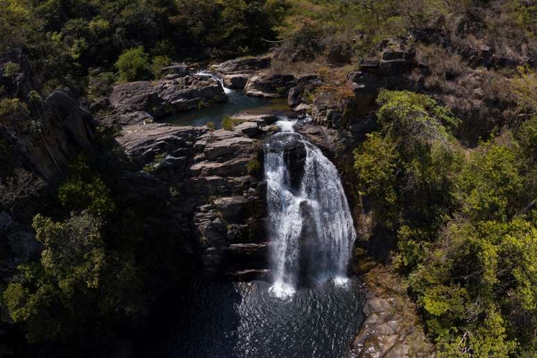 A Cachoeira do Lobo tem uma queda d&rsquo;&aacute;gua de 15 metros 