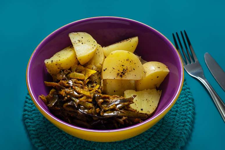 A “carne” de casca de banana é uma ótima opção para vegetarianos e veganos – Foto: Shutterstock