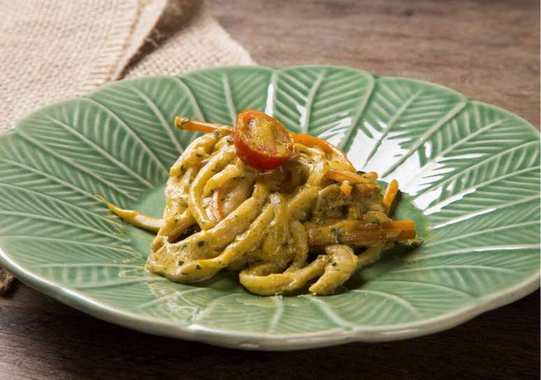 Espaguete de pupunha com tomate cereja – Foto: Shutterstock