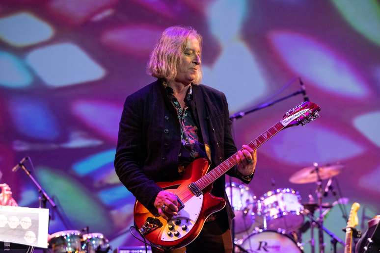 Peter Buck 