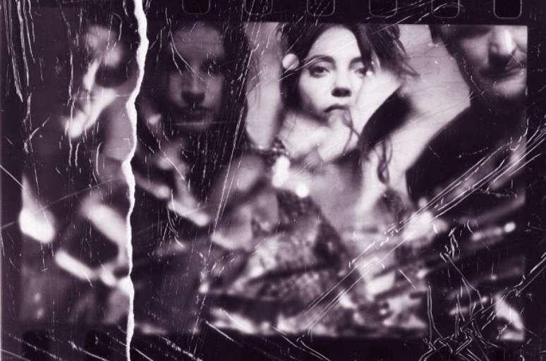Sharon Van Etten and the attachment theory Sharon Van Etten and the attachment theory