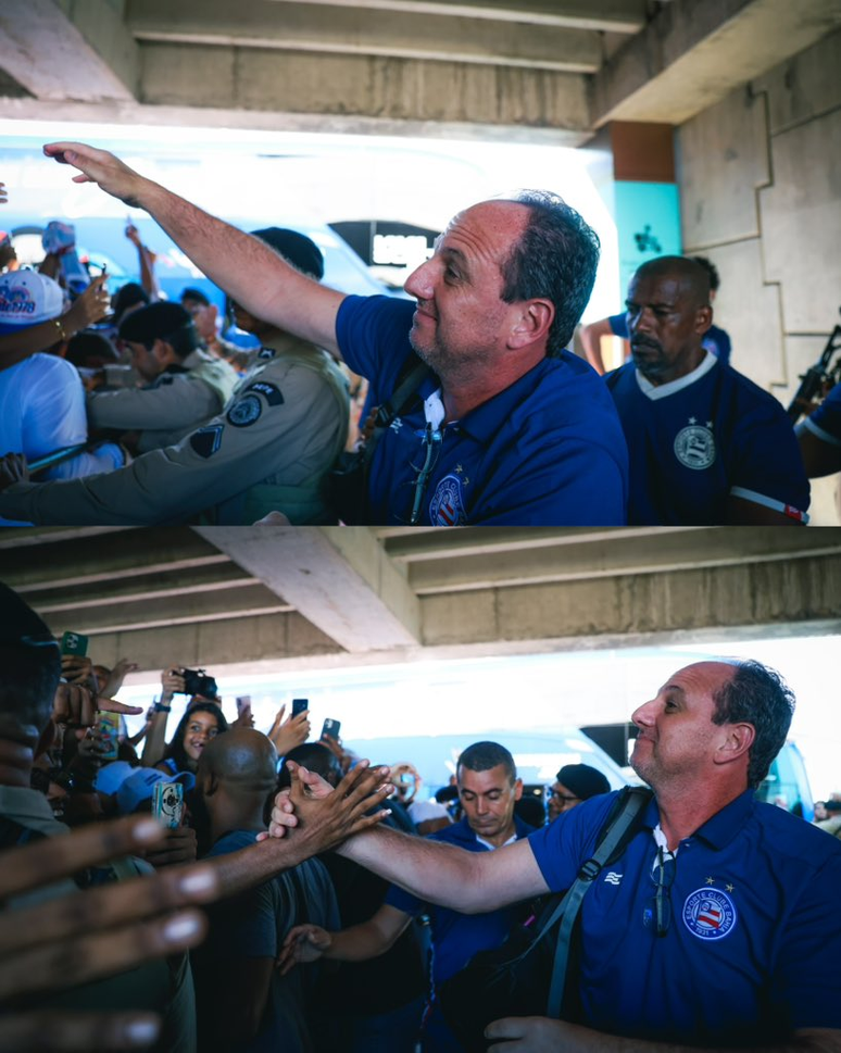 Rogério Ceni cumprimenta torcedores do Bahia. 