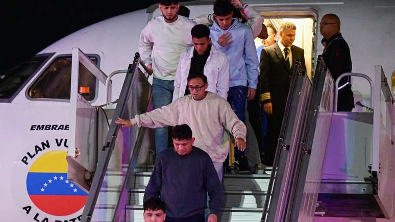 Maduro deixou de receber venezuelanos deportados durante o governo Biden, mas voltou a aceit&aacute;-los com a posse de Donald Trump