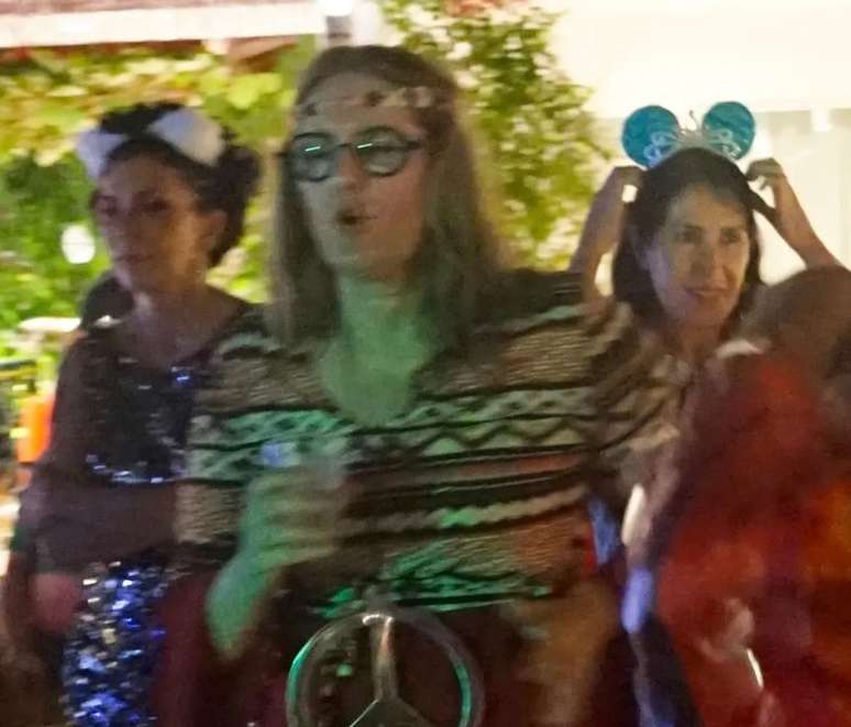 Ilze Scamparini em festa de carnaval