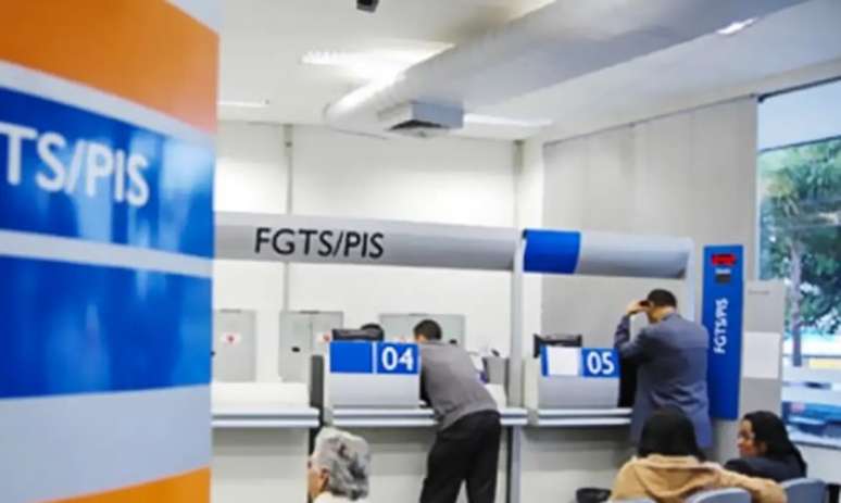 TCU, atendendo a pedido da Advocacia-Geral da União, reverte decisão do ano passado que alterava a sistemática orçamentária de pagamento do abono salarial