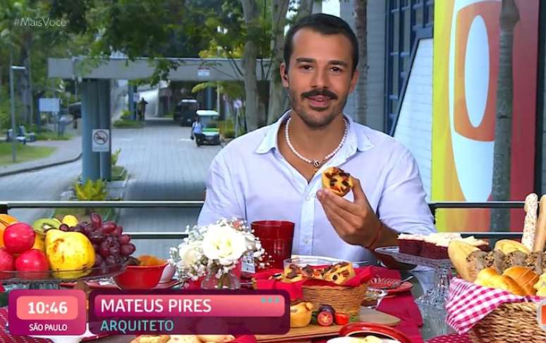 Mateus Pires compareceu ao café com eliminado no 'Mais Você'