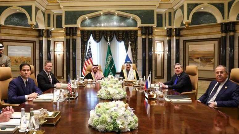 Marco Rubio e Sergei Lavrov se reuniram por cerca de cinco horas