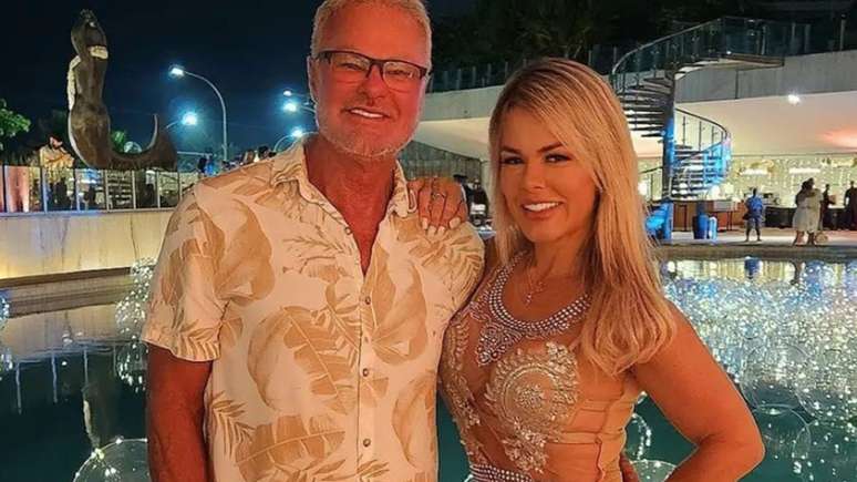 Kadu Moliterno Celebra Anivers rio Da Mulher 24 Anos Mais Nova Kadu Moliterno Celebra Anivers rio Da Mulher 24 Anos Mais Nova