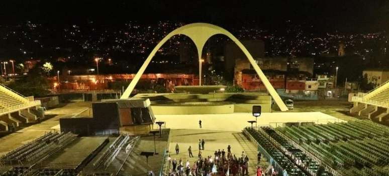 Rodas de samba vão acontecer na Praça da Apoteose
