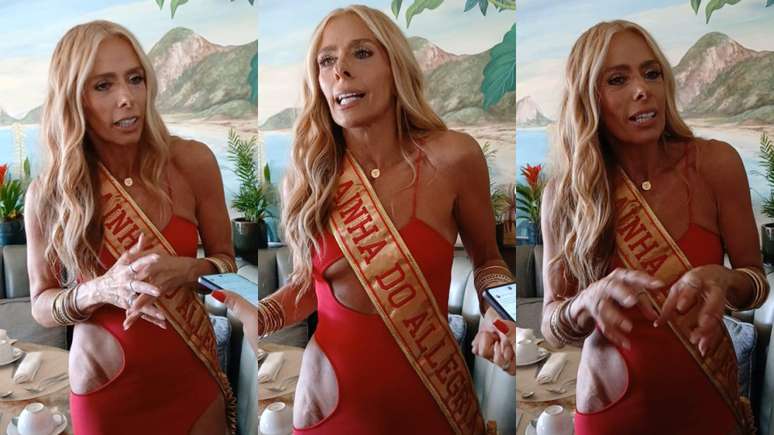 A apresentadora Adriane Galisteu durante coletiva no Copacabana Palace