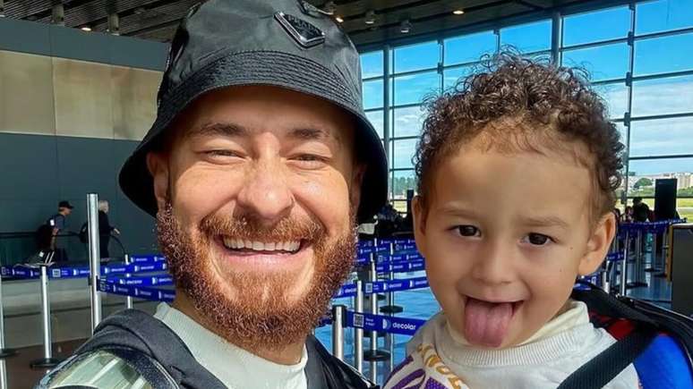 Vitalized! Fred Bruno surprises the web by showing a cute video with his son: “Little Genius”